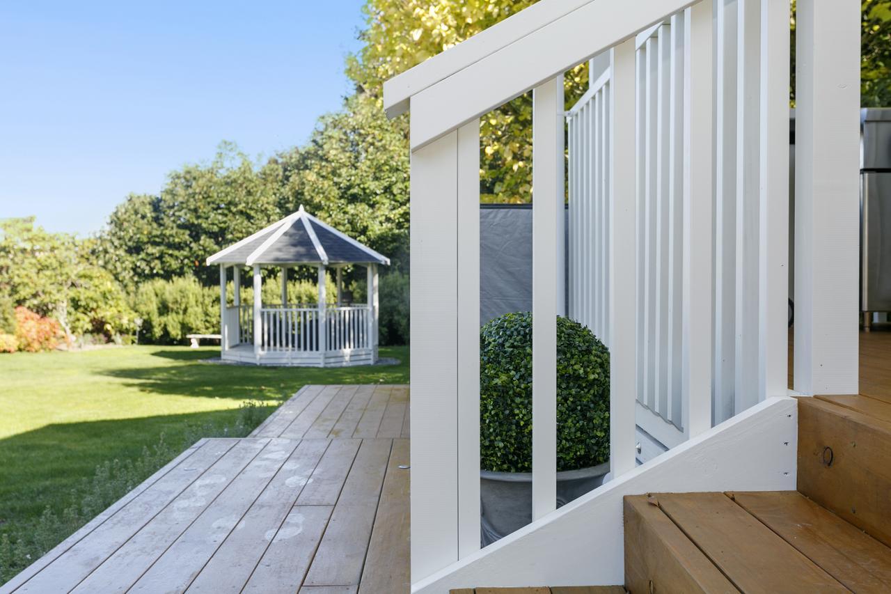 The Retreat Luxury Garden Villa Lago Lago Taupo Exterior foto