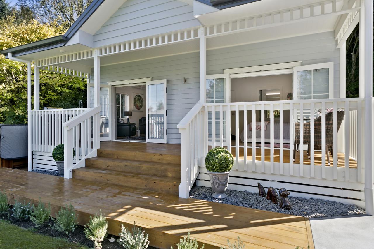 The Retreat Luxury Garden Villa Lago Lago Taupo Exterior foto